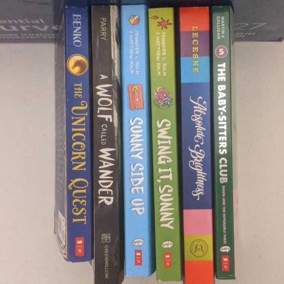 Assorted Other - 6 premium soft cover books